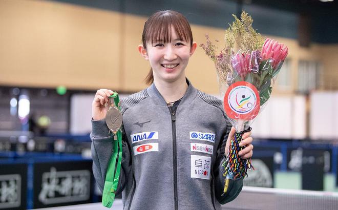 早田希娜摘女单铜牌 激动坐地痛哭